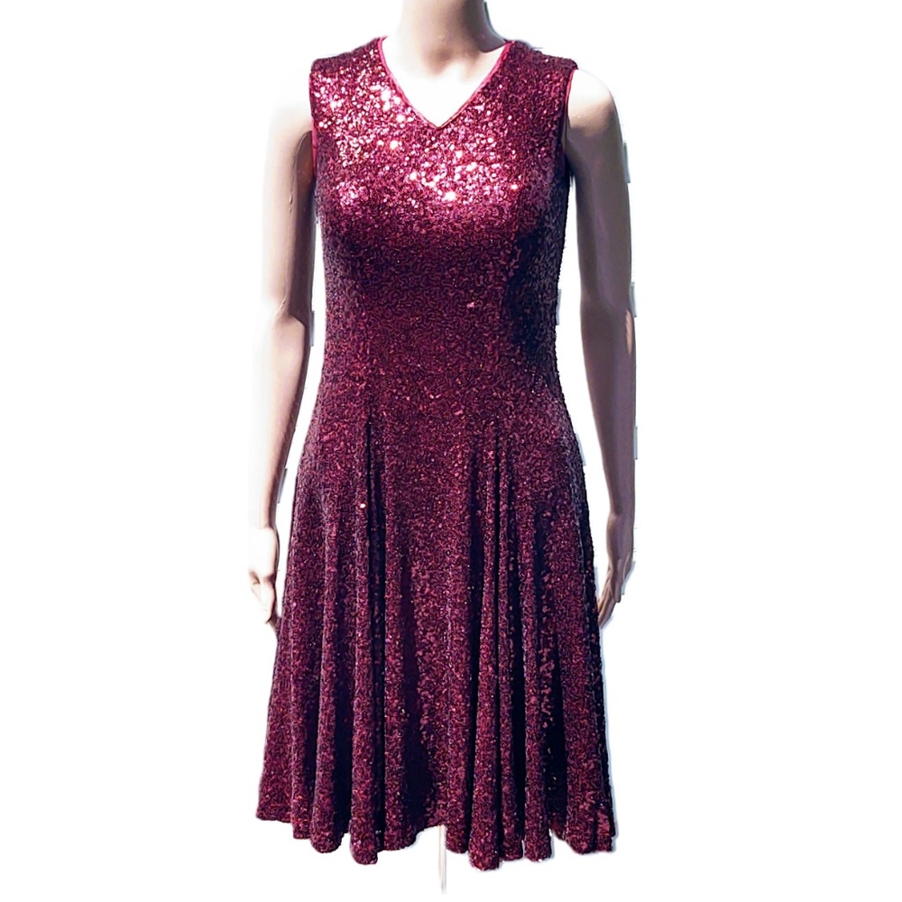 EUC GAIL McINNIS PRODUCTIONS SPARKLY SEQUIN CRANBERRY FIT & FLARE PARTY DRESS